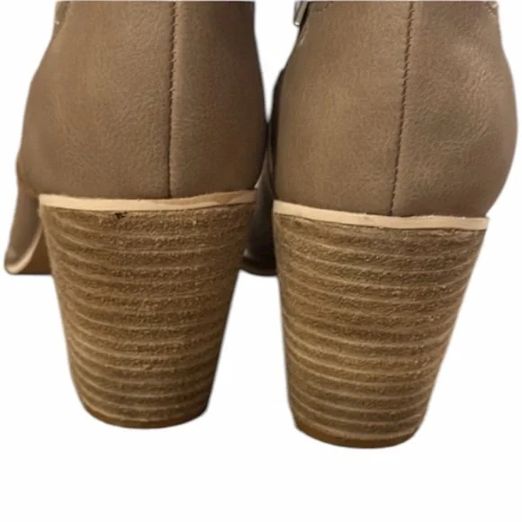 Ccocci Star Studded Western Booties Size 7 Taupe Pull On Pointed Toe Block Heel - Picture 8 of 13
